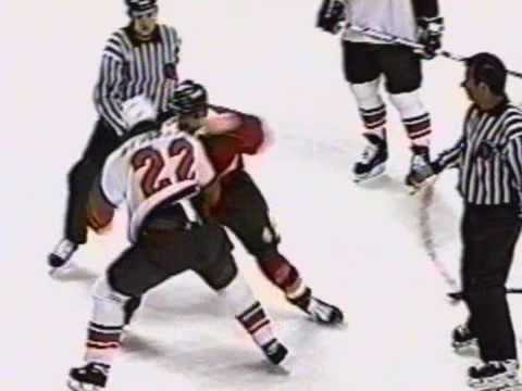 M. Peluso (CGY) vs. L. Richardson (PHI)