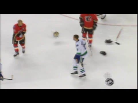W. Mitchell (VAN) vs. J. Iginla (CGY)