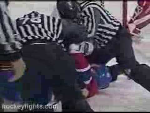 C. Neil (OTT) vs. M. Komisarek (MTL)