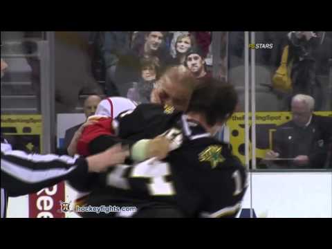 J. Iginla (CGY) vs. J. Benn (DAL)