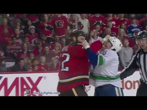 D. Dorsett (VAN) vs. B. Bollig (CGY)