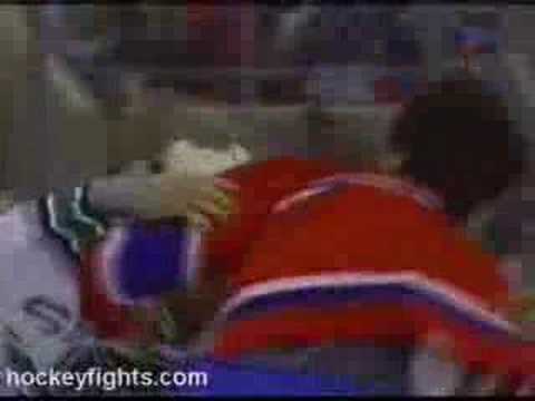C. Murray (MTL) vs. K. Chase (HFD)