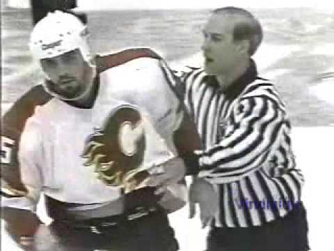 S. Cronin (SJS) vs. S. McCarthy (CGY)