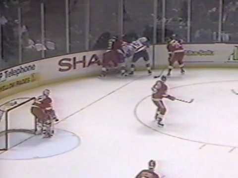 S. Chiasson (DET) vs. D. Hunter (WSH)