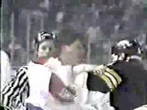 L. Byers (BOS) vs. T. Ewen (MTL)