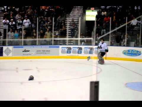 S. Roberts (ATL) vs. D. Larman (FLA)