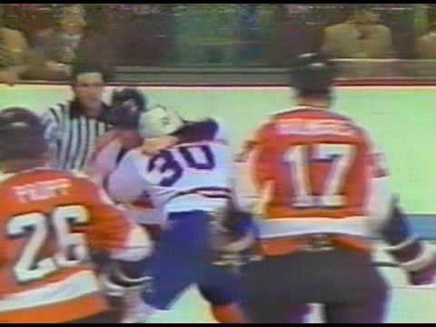 G. Cochrane (PHI) vs. C. Nilan (MTL)
