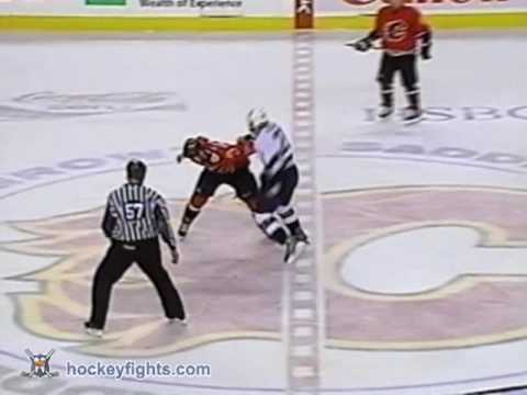 T. Bouck (VAN) vs. B. Prust (CGY)