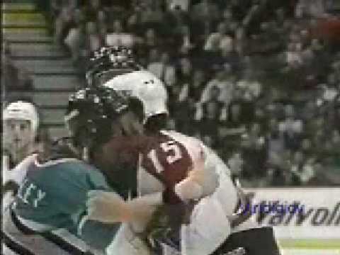 M. McSorley (SJS) vs. S. McCarthy (CGY)