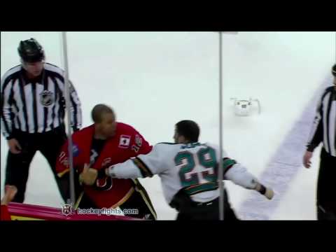 R. Clowe (SJS) vs. J. Iginla (CGY)