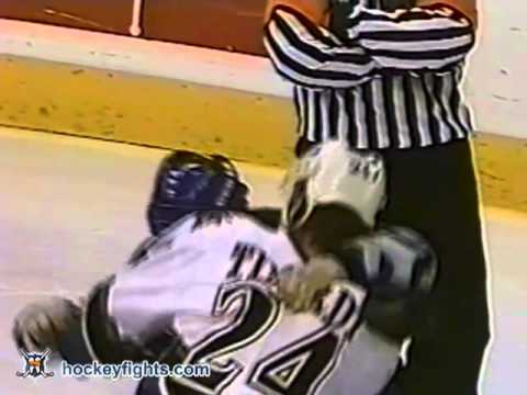 J. Smith (TOR) vs. M. Tinordi (WSH)