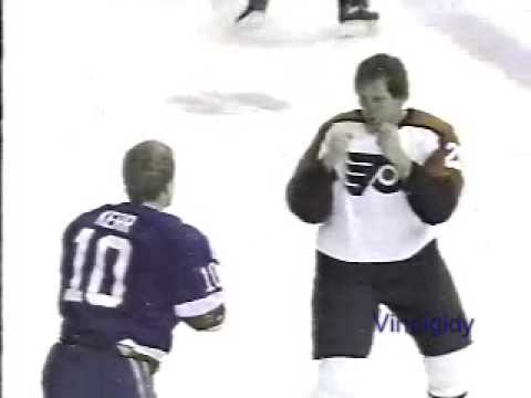D. Henry (NYI) vs. K. Samuelsson (PHI)