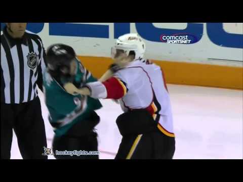 C. Sarich (CGY) vs. R. Clowe (SJS)