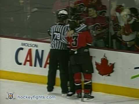 D. Penner (ANA) vs. D. Phaneuf (CGY)