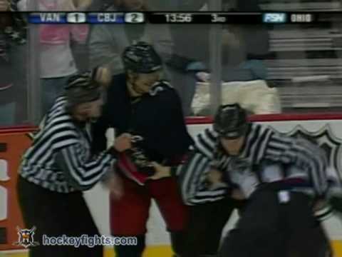 R. Kesler (VAN) vs. A. Svitov (CBJ)