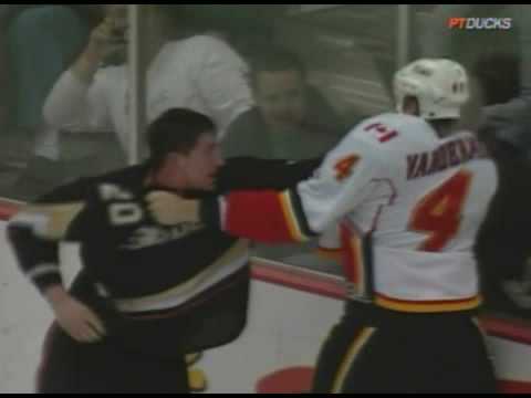 J. Vandermeer (CGY) vs. R. Carter (ANA)