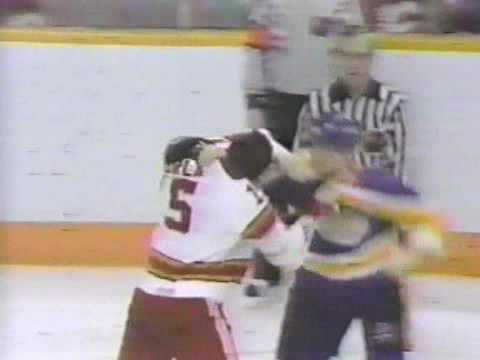 K. Baumgartner (LAK) vs. S. Churla (CGY)