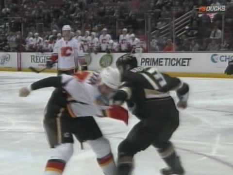 E. Nystrom (CGY) vs. M. Brown (ANA)