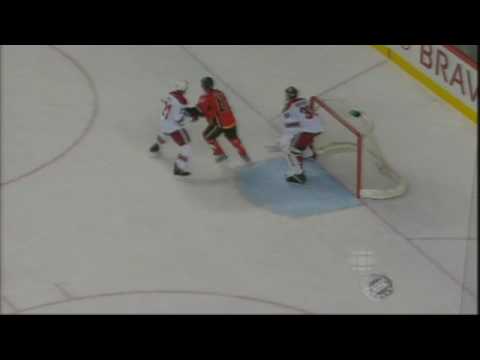 D. Hale (ARI) vs. J. Iginla (CGY)