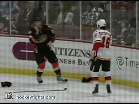 T. Kostopoulos (CGY) vs. L. Sbisa (ANA)