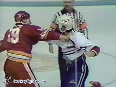 T. Hunter (CGY) vs. J. Kordic (MTL)