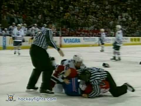 B. Winchester (EDM) vs. M. Komisarek (MTL)